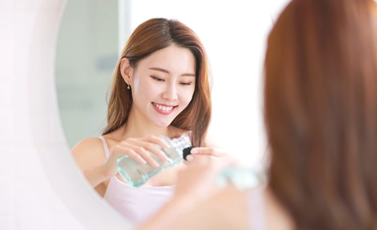 Penggunaan mouthwash dengan cara yang benar